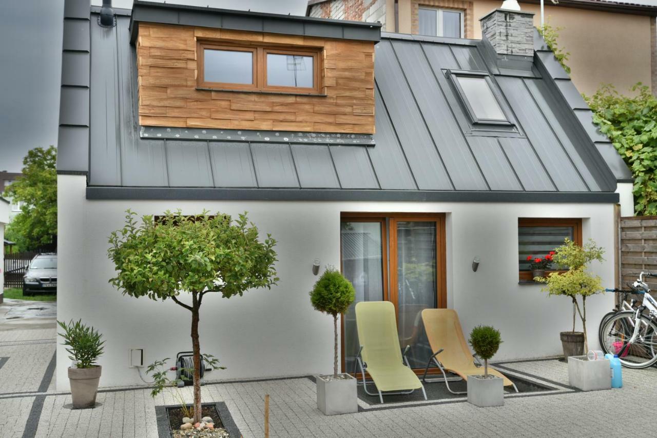 Domek - Apartament Marynarski Z Kominkiem Apartment Ustka Exterior photo
